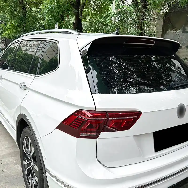 AutoStyle, Bagvindues side-spoilers, Glossy Black, Passer til Volkswagen Tiguan II R-Line Facelift 2020-2024 | Godt tilbud